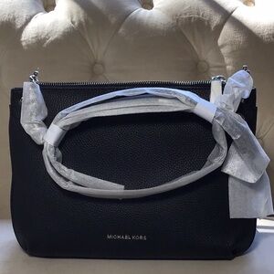 NWT Michael Kors Lillie Large Messenger Crossbody Shoulder Bag (Black/ Silver)